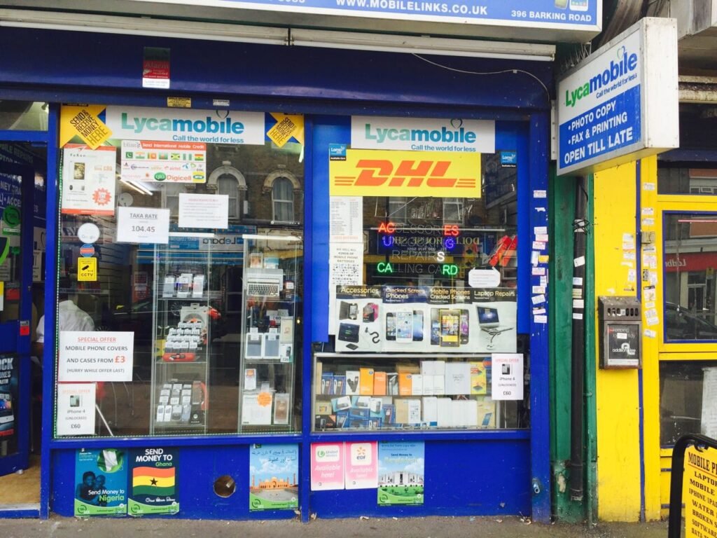 Second-hand mobiles shop